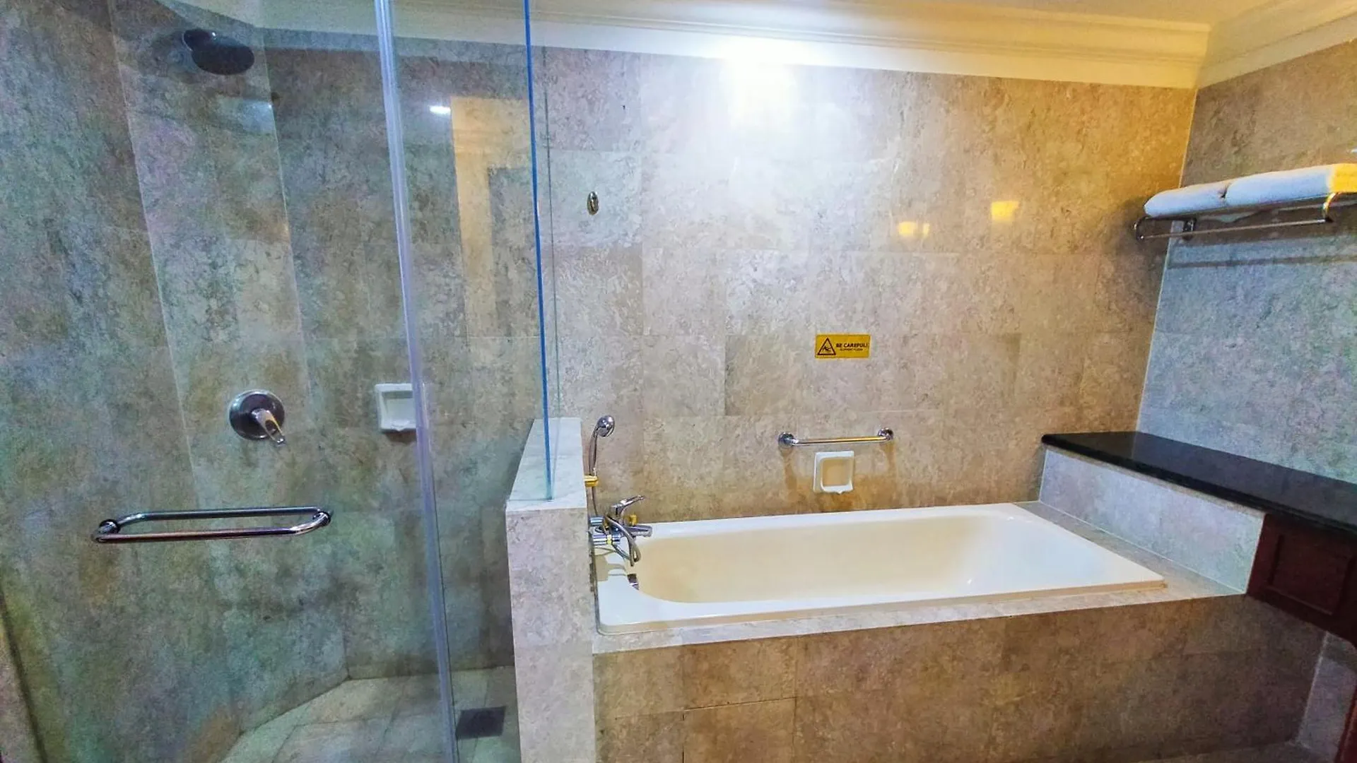 Traveler Service Suite At Times Square Kuala Lumpur